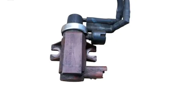 Volvo V50 Turbo solenoid valve 9650098380 05T202 7096602