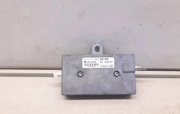 Mercedes-Benz SLK R171 Antenna control unit A1718205589 079803020586 50110046