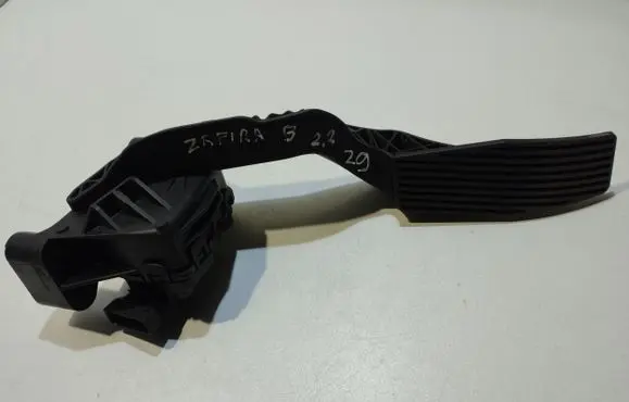 Opel Zafira B Accelerator throttle pedal 9202342 6PV00811401