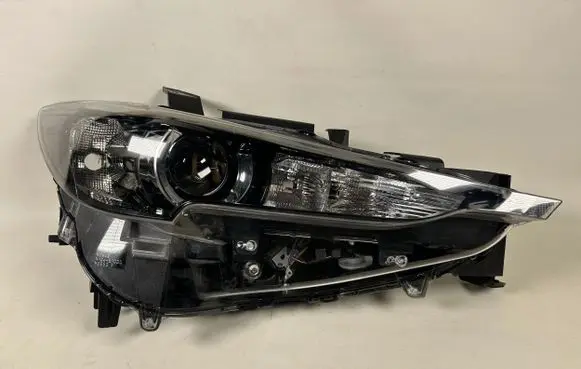 Mazda CX-5 II Headlight/headlamp