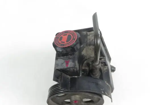 Citroen Xsara Picasso Power steering pump 9636320580