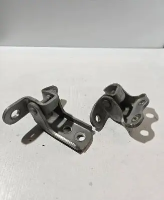 Toyota Corolla Verso AR10 Front door hinge set 