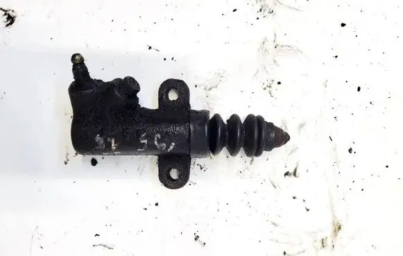 Mazda 323 Clutch master cylinder
