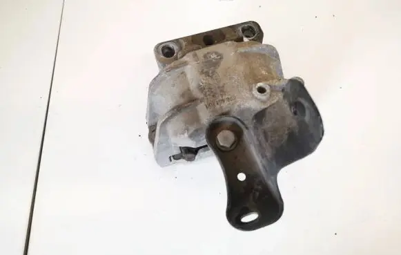 Skoda Octavia Mk2 (1Z) Engine mount bracket 1k0199262