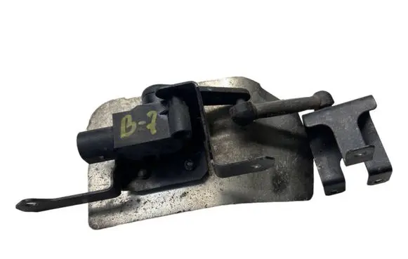 Headlight/headlamp level sensor