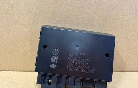 BMW XM Tow bar relay 5A64D38