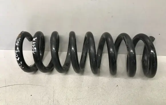 Mercedes-Benz C W204 Rear coil spring