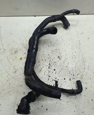 Volkswagen Touareg II Coolant pipe/hose 
