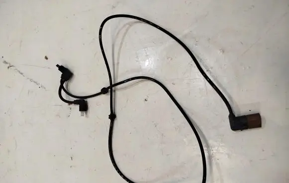 Mercedes-Benz C W205 Rear ABS sensor wiring A2055404306