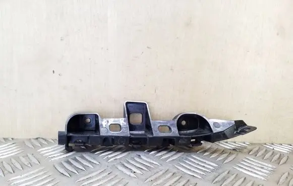 Volkswagen PASSAT B7 Front bumper mounting bracket 3AA807184