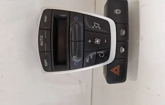 Renault Laguna III Climate control unit 275100002R