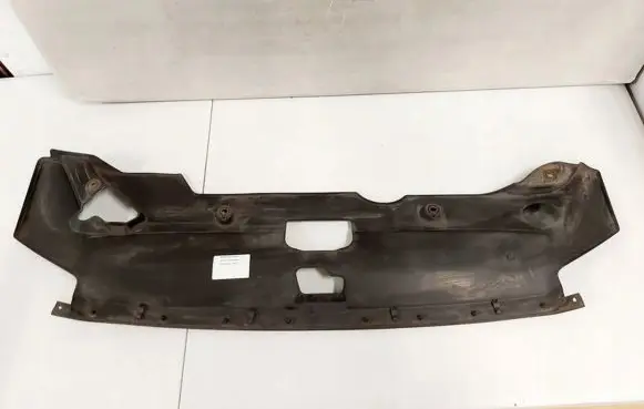 Engine bonnet/hood lock trim molding