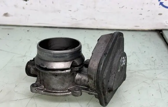 BMW 3 E90 E91 Throttle valve 7804373 13547804373