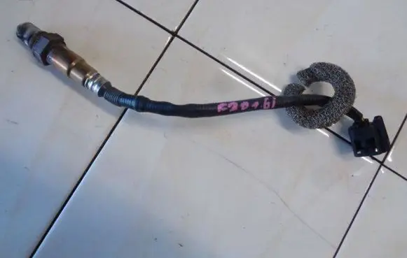 BMW 1 F20 F21 Lambda probe sensor 759535380