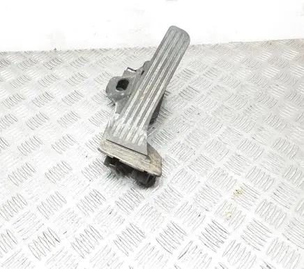 Volkswagen PASSAT B6 Accelerator throttle pedal 1K2721503M 6PV00874500 74390500