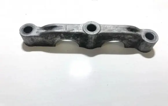 Toyota Avensis T220 Camshaft holder 