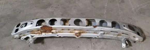 Toyota Yaris Front bumper cross member