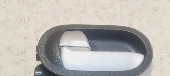 Mitsubishi Colt CZ3 Front door interior handle LH2