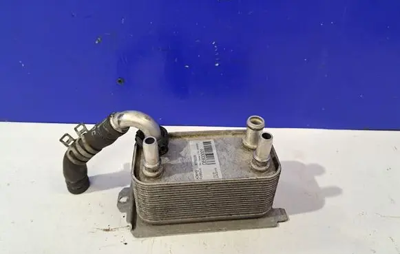 Engine oil radiator