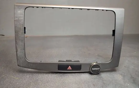 Volkswagen PASSAT B6 Radio/GPS head unit trim 3AA858069