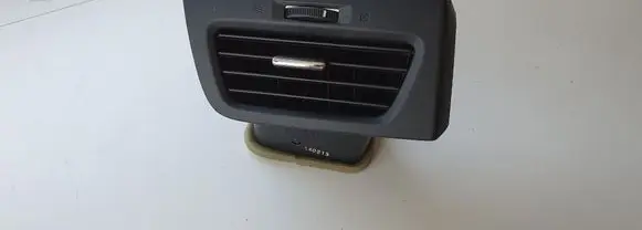 Honda CR-V Dashboard side air vent grill/cover trim