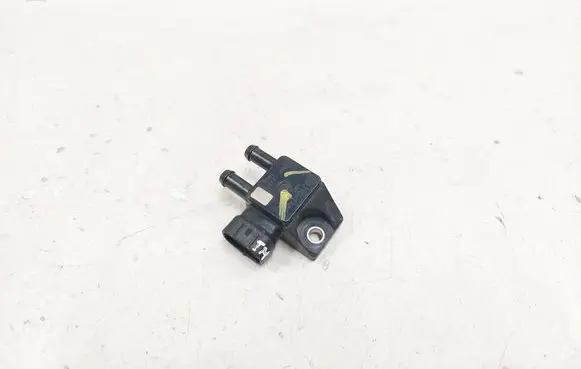 Hyundai i30 Exhaust gas pressure sensor 392102A800