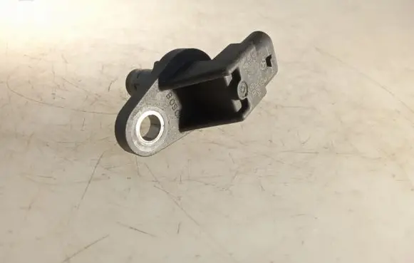 Mercedes-Benz E W212 Camshaft position sensor A6519050100