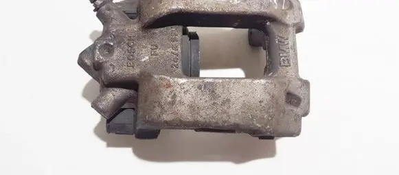 BMW 2 F22 F23 Front brake caliper w09209