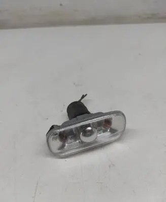 Audi A6 S6 C6 4F Front fender indicator light 8E0949127