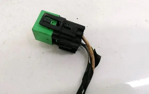Peugeot 406 Other relay 12v35a03531