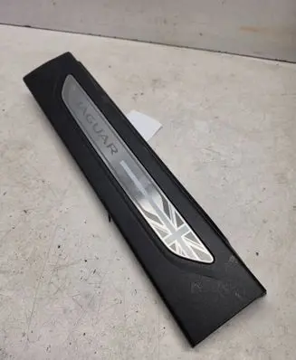 Jaguar XF X260 Front sill trim cover 09733000