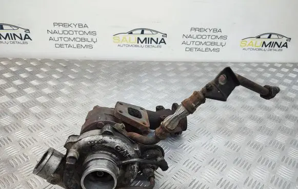 Volkswagen PASSAT B4 Turbo 068145703F