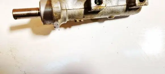 Honda FR-V Master brake cylinder