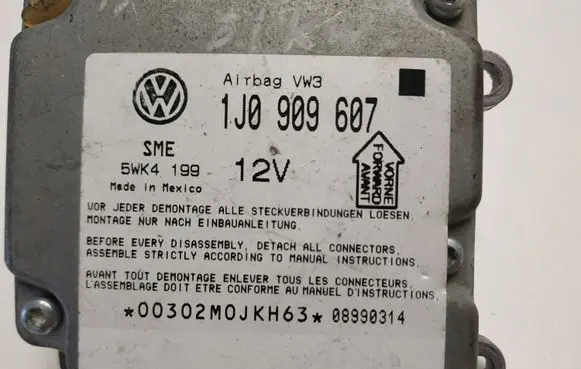 Volkswagen PASSAT B5.5 Airbag control unit/module 1J0909607