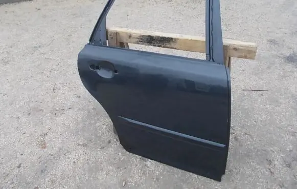 Volvo S40 Front door
