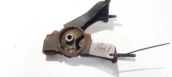 Toyota Avensis T250 Engine mount bracket av72531 av-72531