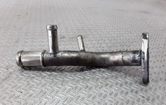 Mazda 6 Engine coolant pipe/hose