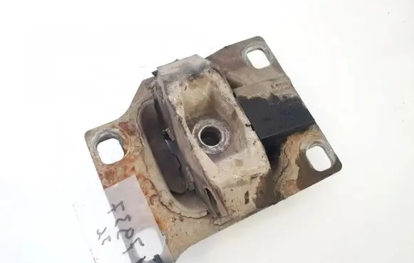 Ford Focus Engine mount bracket 98ab7m121aj 538352b