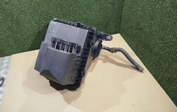 Volkswagen Crafter Air filter box 2N0129620 2N0129601 2N0129607