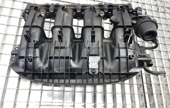 Volkswagen Touran III Intake manifold 06K133201R