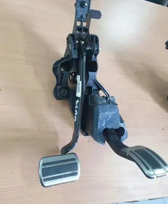 Citroen DS7 Crossback Accelerator throttle pedal