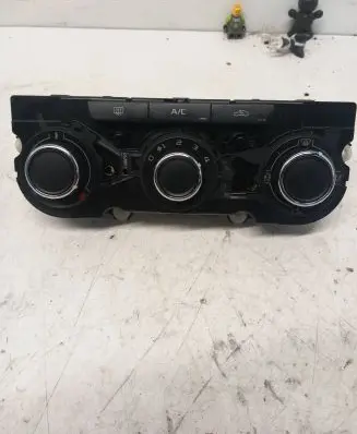 Skoda Superb B6 (3T) Climate control unit 3T0820047AK 5HB00975270