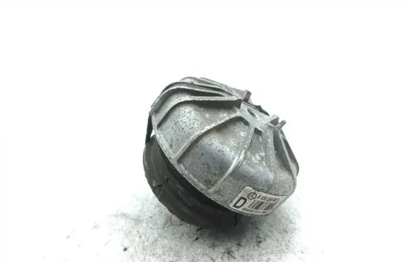 Engine mount bracket