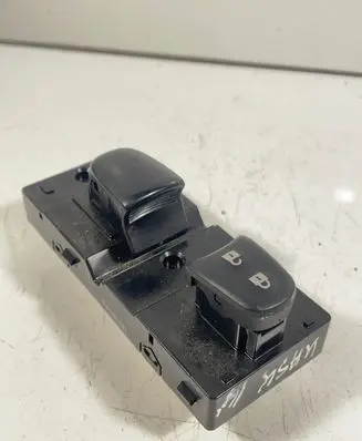 Nissan Qashqai Quarter vent window switch 14306sd