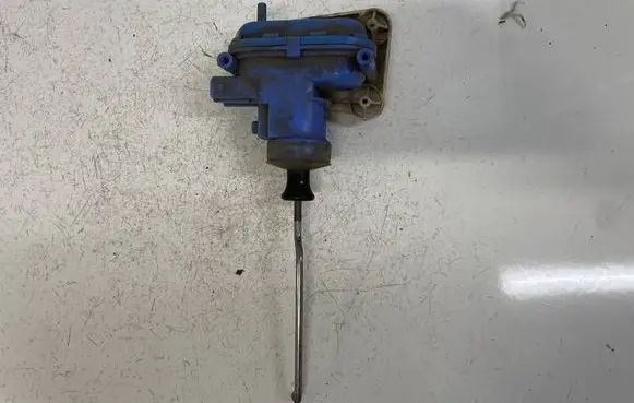 Audi 80 90 B3 Central locking vacuum pump 893862123