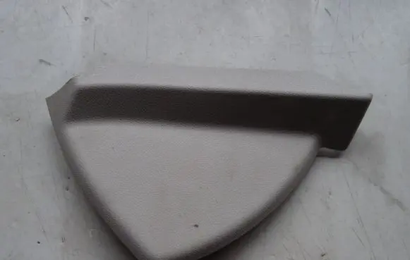 Mercedes-Benz C W204 Dashboard side end trim A2046800078 2046800078