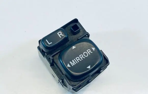 Subaru Forester SG Wing mirror switch 83061SA010