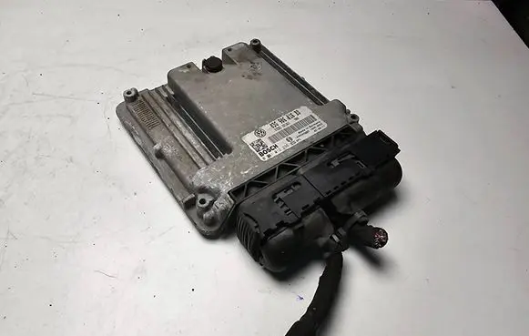 Skoda Octavia Mk2 (1Z) Engine control unit/module 03G906016BD 1039S08453 0281012236