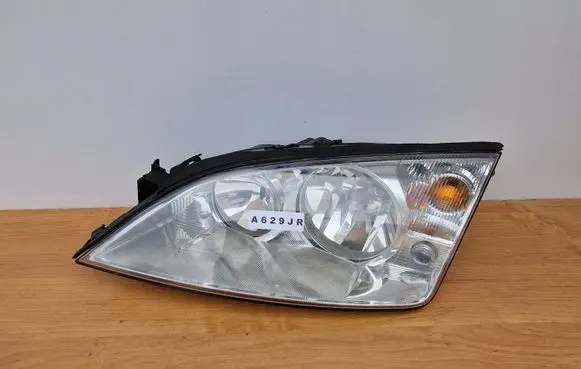 Ford Mondeo Mk III Headlight/headlamp 1S7113006AL