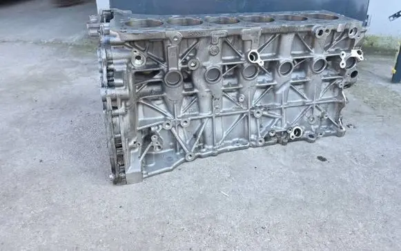 BMW 3 G20 G21 Engine block B57D30C